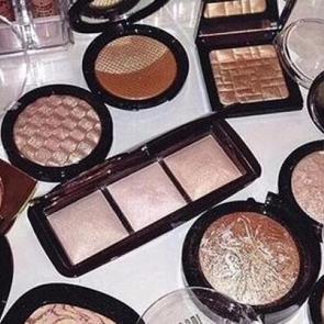 Ekim ayının &ouml;ne &ccedil;ıkan kozmetik &uuml;r&uuml;nleri