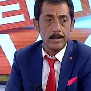 Ankaralı Turgut'tan sevenlerine k&ouml;t&uuml; haber! Hastaneye kaldırıldı...