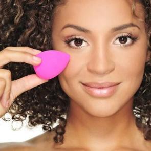 En iyi 5 makyaj s&uuml;ngeri