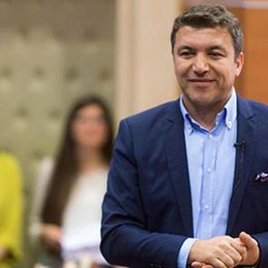 Fox TV spikeri İsmail K&uuml;&ccedil;&uuml;kkaya hakkında flaş gelişme!