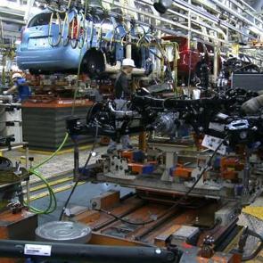 Otomotiv devi a&ccedil;ıkladı: &Uuml;retimi askıya alıyoruz