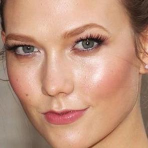 Makyajda son trend: Dewy Look!