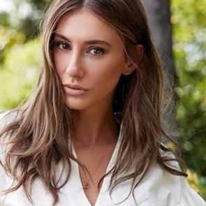 Şeyma Şubaşı'nın makyajında kullandığı &uuml;r&uuml;nler