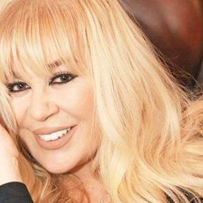 Zerrin &Ouml;zer'in son halini g&ouml;renler şok oldu! Zerrin &Ouml;zer kimdir?