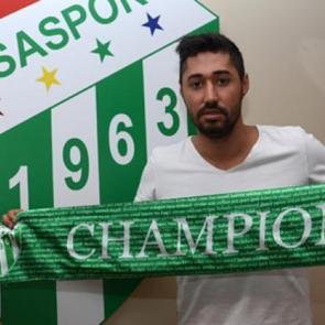 Bursaspor&rsquo;da ayrılık! S&ouml;zleşmesi feshedildi
