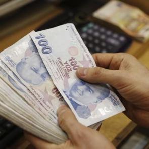 Otomobil fiyatlarında 13 bin liraya varan indirim