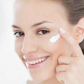 Ev yapımı kırışıklık kremi nasıl yapılır