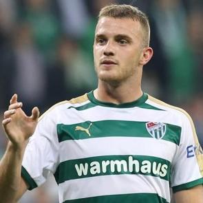 'T&uuml;rkiye'de başka takımda oynamak istemiyorum!'