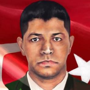 &Ouml;mer Halisdemir'e mektuplar kitaplaştırıldı