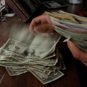 &Ouml;zel sekt&ouml;r&uuml;n kredi borcu b&uuml;y&uuml;d&uuml;