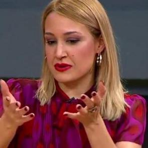 Gupse &Ouml;zay kimdir? Ka&ccedil; yaşındadır? Biyografisi