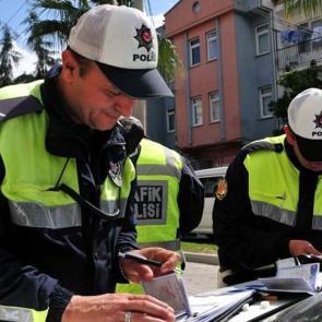 Y&uuml;r&uuml;rl&uuml;ğe girdi: Artık ceza kesilecek