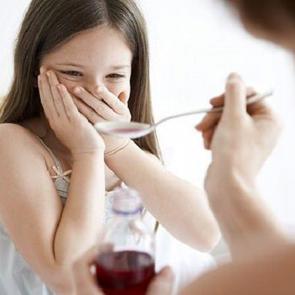 &Ccedil;ocuklara ila&ccedil; i&ccedil;irirken nelere dikkat edilmeli?