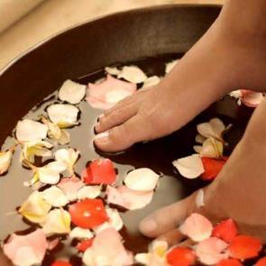 Evde pedik&uuml;r nasıl yapılır?