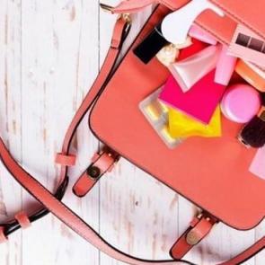 50 TL'ye hazırlayabileceğiniz makyaj &ccedil;antası