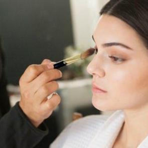 Bur&ccedil;lara g&ouml;re makyaj &ouml;nerileri