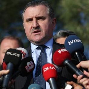 Osman Aşkın Bak: 2 T&uuml;rk oyuncunun finalde olması bizi gururlandırıyor