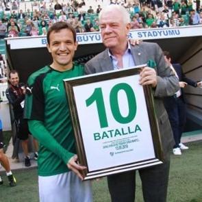 Batalla Bursa'ya veda etti