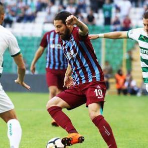 Trabzonspor Bursa'nın fişini ilk yarıda &ccedil;ekti
