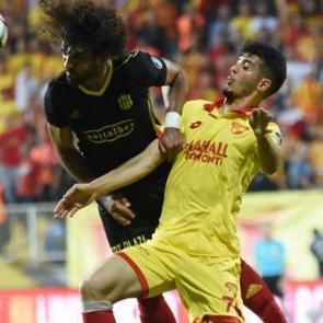 İzmir'de galibiyet direğe takıldı!