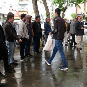 Erzurumlu mucit yaptı! Camda g&ouml;renler şaştı kaldı