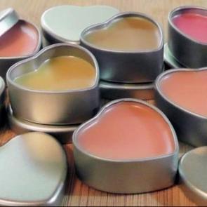 Evde dudak nemlendirici lip balm nasıl yapılır?