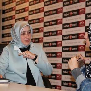 Özlem Zengin: Kaybediyorlar ama tuhaf bir ukalalık