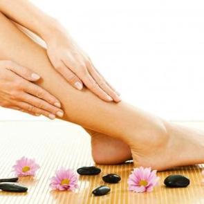 P&uuml;r&uuml;zs&uuml;z bacaklar i&ccedil;in 4 mucizevi yağ