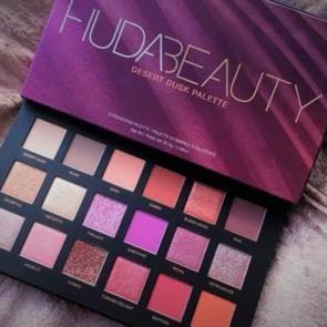 Huda Beauty Desert Dusk far paleti incelemesi
