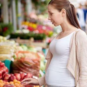 Hamileliğin ilk &uuml;&ccedil; ayında nasıl beslenilmeli?