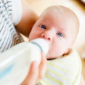 S&uuml;t ve mama i&ccedil;in annelerin ihtiyacı olacak 8 &uuml;r&uuml;n