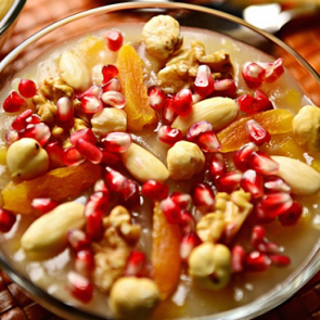 En pratik ve lezzetli şekersiz aşure tarifi! 1 kase aşure ka&ccedil; kalori? Evde aşure yapımı