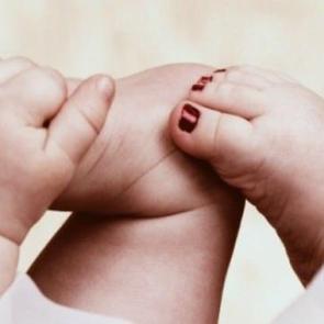 &Ccedil;ocuklar makyaj yapmalı mı?