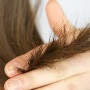 Kırık sa&ccedil; u&ccedil;larına &ouml;zel en iyi şampuanlar