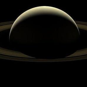 Sat&uuml;rn'&uuml;n halkaları hızla yok oluyor