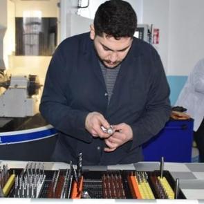 &Uuml;&ccedil; ortaktan m&uuml;thiş başarı: İthalat&ccedil;ıydı imalat&ccedil;ı oldu