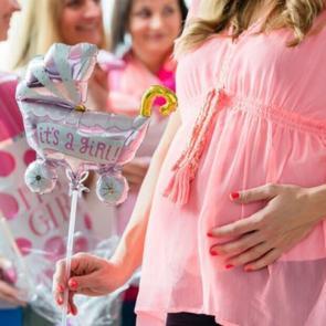 Bu belirtilere dikkat! Bebeğin cinsiyetini tahmin etmenin yolu nedir? Makas mı bı&ccedil;ak mı...