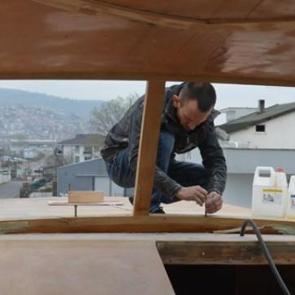 &Ccedil;atıda yapıyor! G&ouml;ren şaşırıyor...