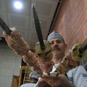 Kilosu 100 liradan yılda 1 ay satılıyor! Duyan koşup alıyor