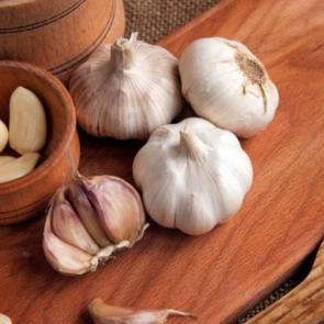 Sarımsak yutmak zayıflatır mı? Metabolizma hızlandıran y&ouml;ntem