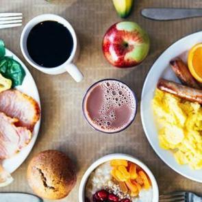 Kahvaltılıklar ka&ccedil; kalori? Hangi besinde ne kadar kalori var?