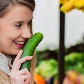 Salatalık yemek kilo aldırır mı? 3 g&uuml;nde 3 kilo verdiren salatalık diyeti