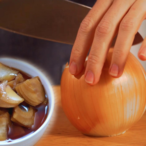 Kuru soğan suyu zayıflatır mı, soğanın faydaları neler? Soğan suyu ile zayıflama y&ouml;ntemi