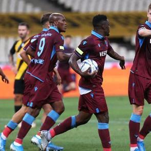 Trabzonspor Atina'da Ekuban'la turu cebine koydu!