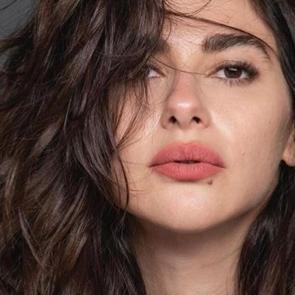 Nesrin Cavadzade'den "Son kez dışarı &ccedil;ıktım" paylaşımı!