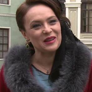 Oyuncu Ufuk Kaplan yeni tarzıyla b&uuml;y&uuml;k beğeni topladı!