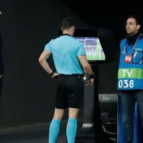 UEFA'dan s&uuml;rpriz 'VAR' kararı