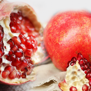 Narın sa&ccedil;a ve cilde faydaları nelerdir? Nar kabuğu sa&ccedil;a nasıl uygulanır? Nar maskesi