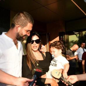 Arda Turan ve Aslıhan Doğan &ccedil;iftinin ikinci bebeklerine vereceği isim belli oldu