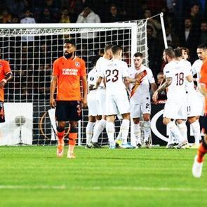 Başakşehir turu son ma&ccedil;a bıraktı!